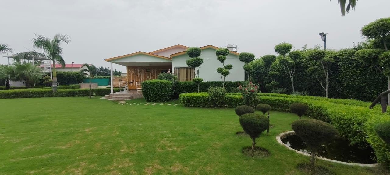 Nature View Farms 🌳🌳🏠 Noida Sector-150